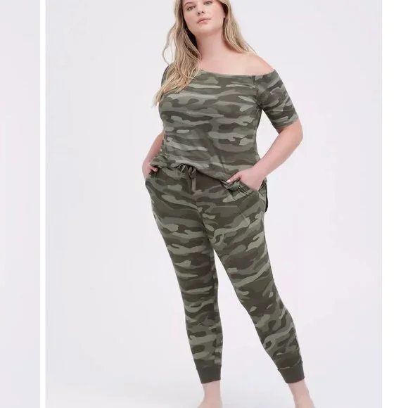 torrid Favorite Tunic Off-Shoulder Super Soft Short Sleeve Tunic Tee - Picture 2 of 13